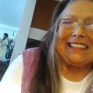 Meet your Posher, Eva